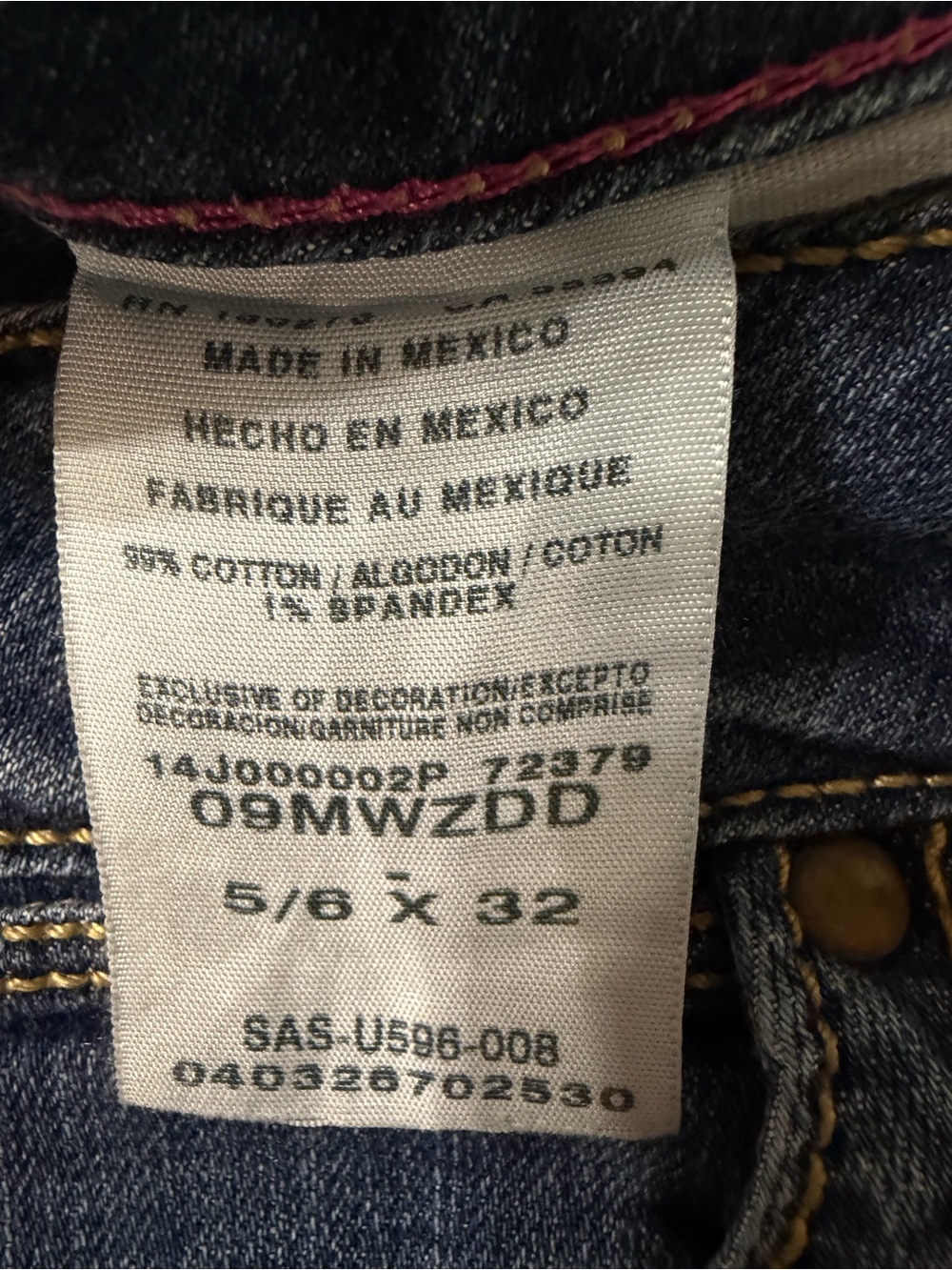 Wrangler Women’s Light Blue Denim Jeans Size 5/6 x 32 style code 09MWZDD midrise - Picture 10 of 12
